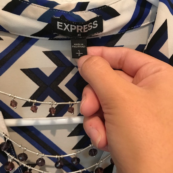 Button down Express blouse - Picture 2 of 5
